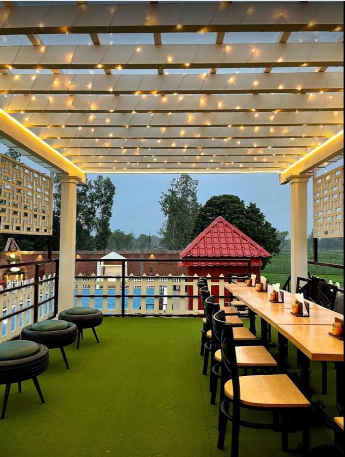 Yashmay Villa Club & Resort Gonda Exterior photo